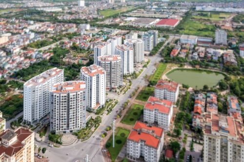 Ảnh thực tế khu đô thị chụp từ trên cao dọc đường Huỳnh Văn Nghệ, cạnh hồ nước