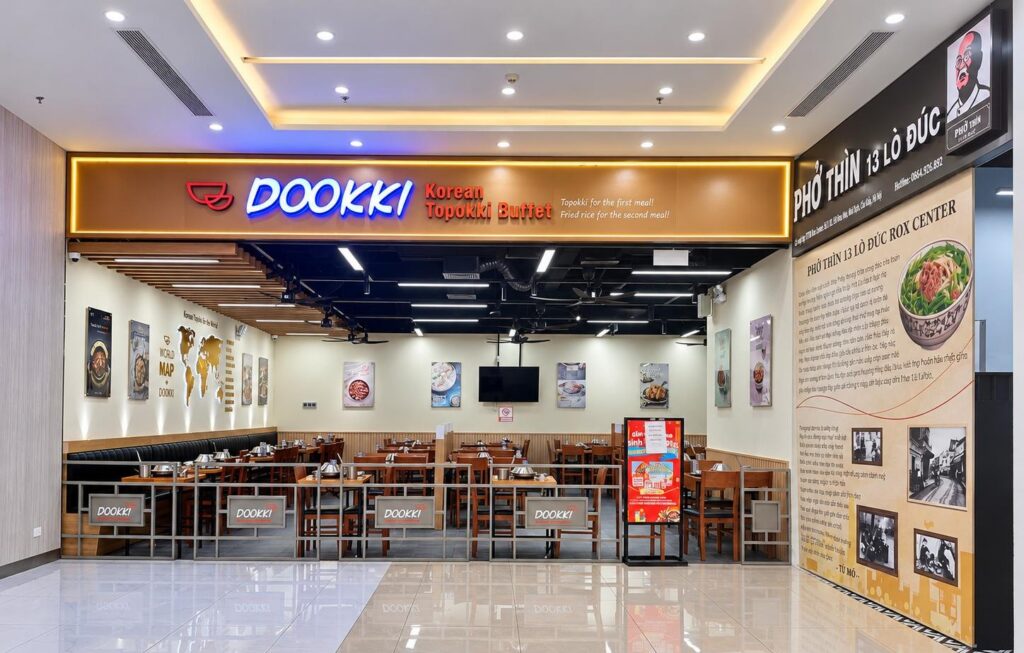 Khu nhà hàng ở khối đế thương mại ROX Tower Nguyễn Chí Thanh